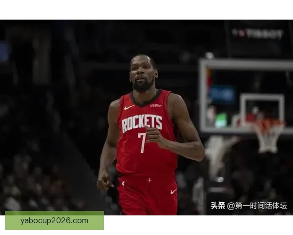 杜兰特25分6篮板终结老鹰11连胜 末节与队友热聊咧嘴大笑